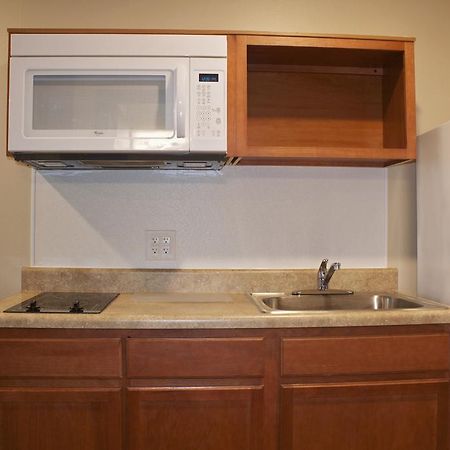 Woodspring Suites Williston Room photo