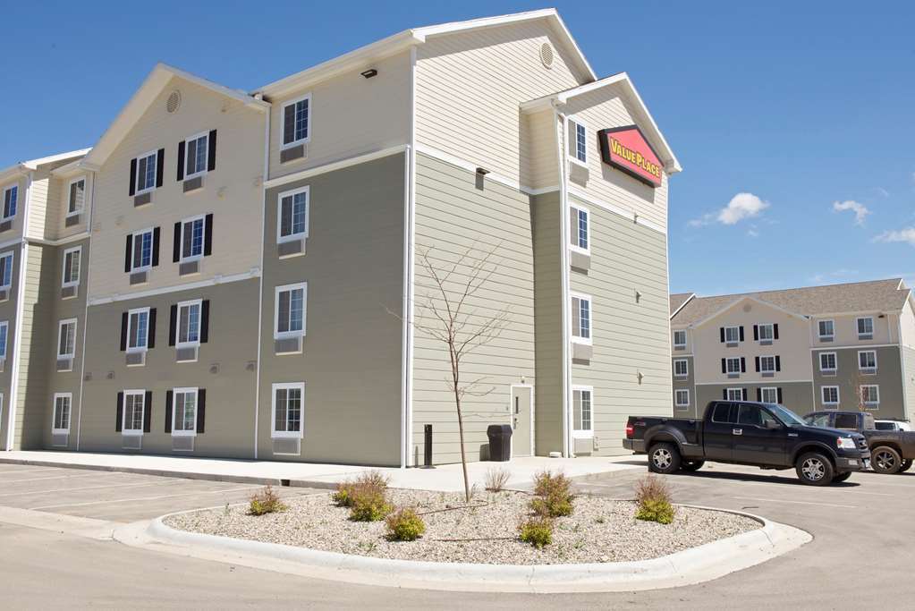 Woodspring Suites Williston Exterior photo