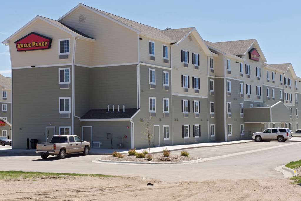 Woodspring Suites Williston Exterior photo