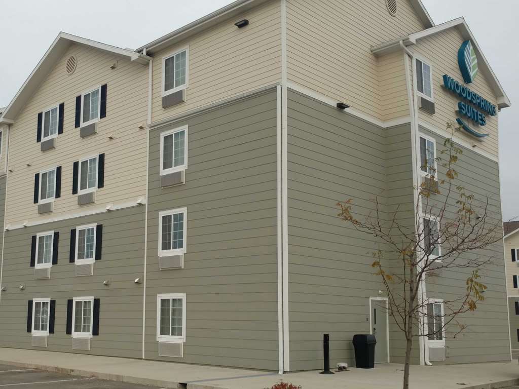 Woodspring Suites Williston Exterior photo